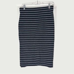 White House Black Market Pinstripe Black and White Stretchy Pencil Skirt Small